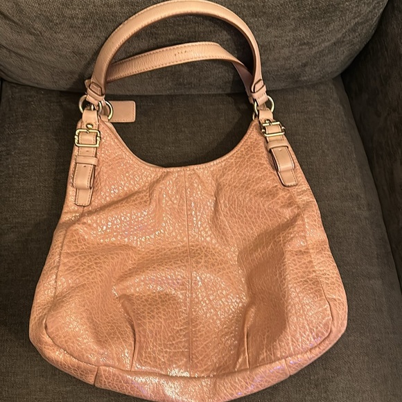 Fantastic Vintage Shimmer Gold Coach handbag - Picture 7 of 10